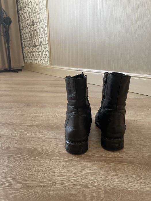 Женская зимняя обувь