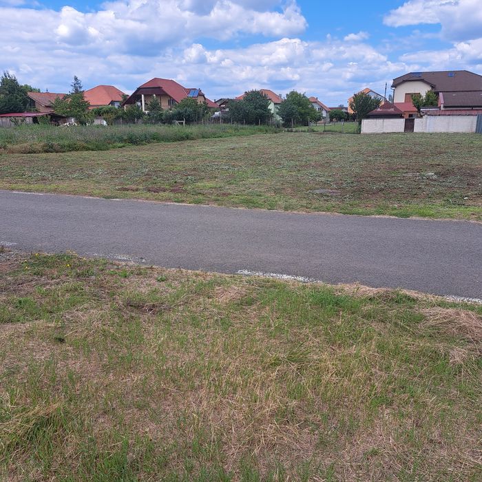 Teren  intravilan 1000mp