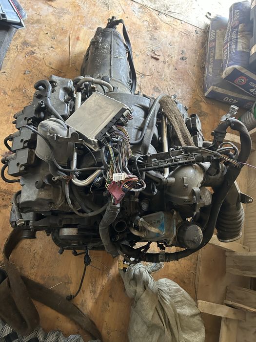 матор мерседес 2,8 с кпп автомат