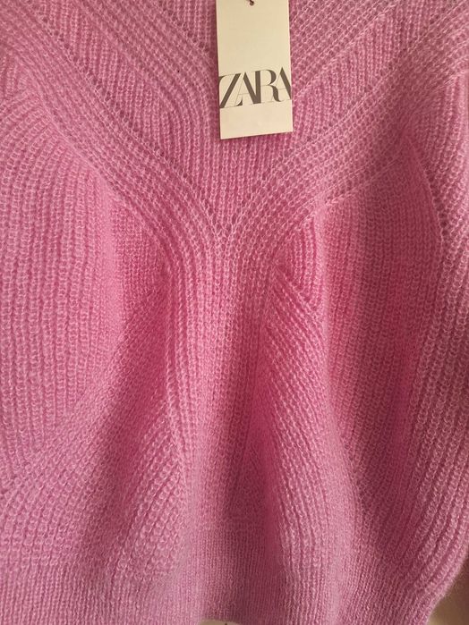 ZARA Д.пуловер, нов, 100%вълна, L