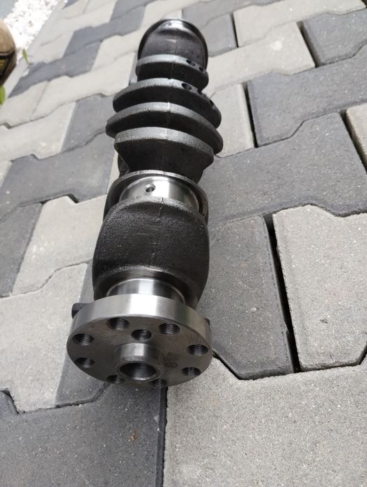 Vând vibrochen/arbore cotit Mazda 3,6,Cx5 diesel