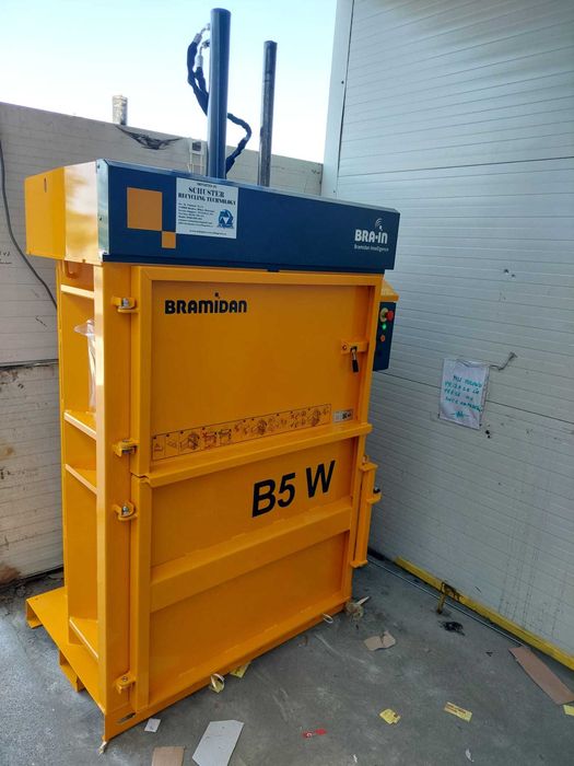 Presa de balotat deseuri s-h