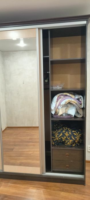 Шкаф-купе в отличном состоянии