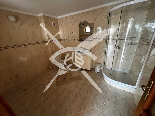 Тристаен с гледка море в Свети Влас!