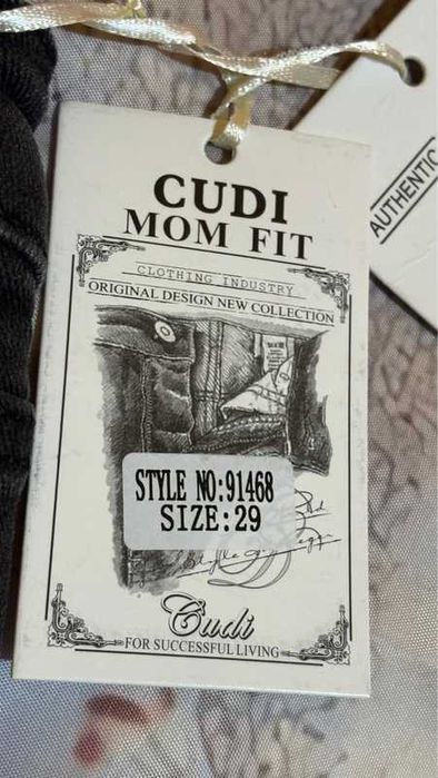 Blugi elastici ,mom fit,numar 29 Cudi