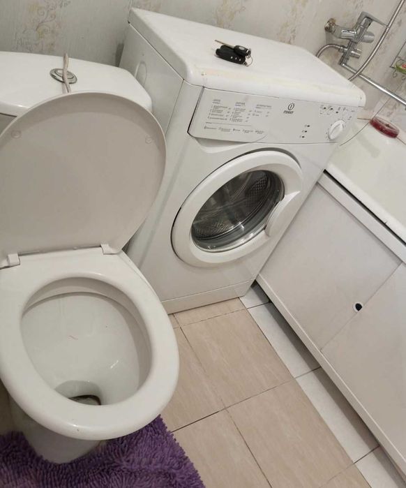 Срочно квартира Нышанова 1/2