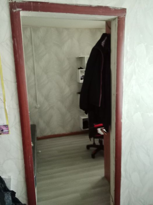 Продам 2  комнатную квартиру