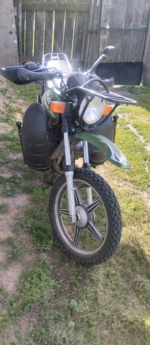 Мотоцикл сонлинг 200 кубиков