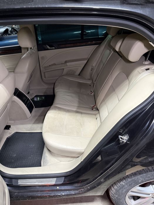 Scaune piele memorie incalzite alcantara fete usi Skoda Superb 2 crem