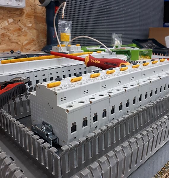 Электрик хизмати