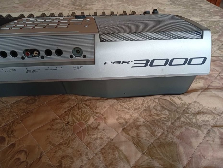 Yamaha PSR 3000 Професионална