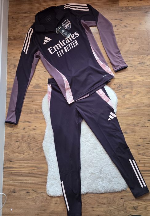 Оригинален Arsenal x Adidas тренировъчен комплект – Размер S – НОВ