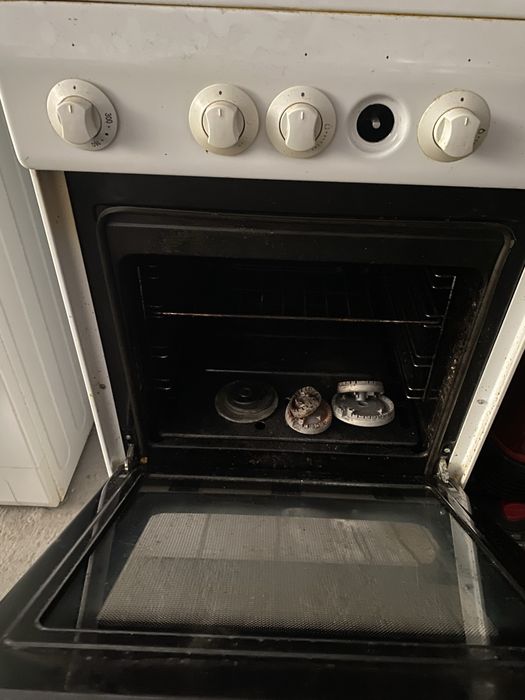 Продам газовую плиту