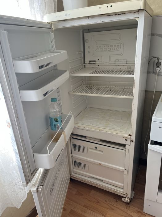 Продам холодильник