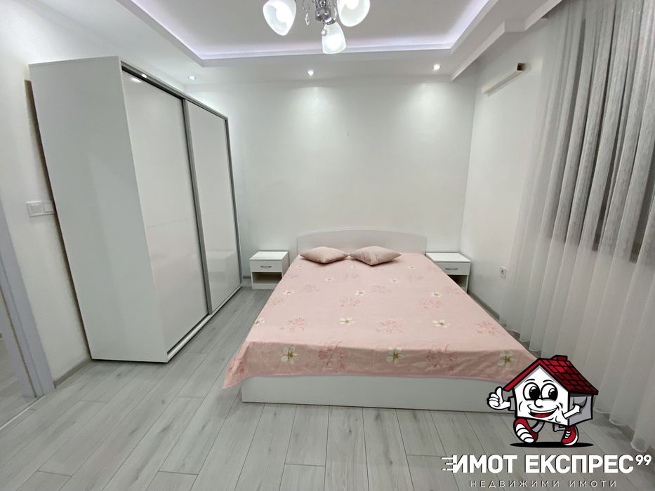 Продава се Тристаен апартамент в Асеновград - 90 кв.м за 5 €/кв.м - Снимка #17