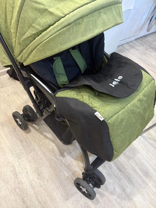 Коляска детская .