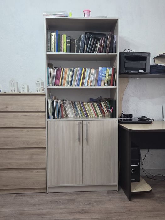 Шкаф для книг, документов