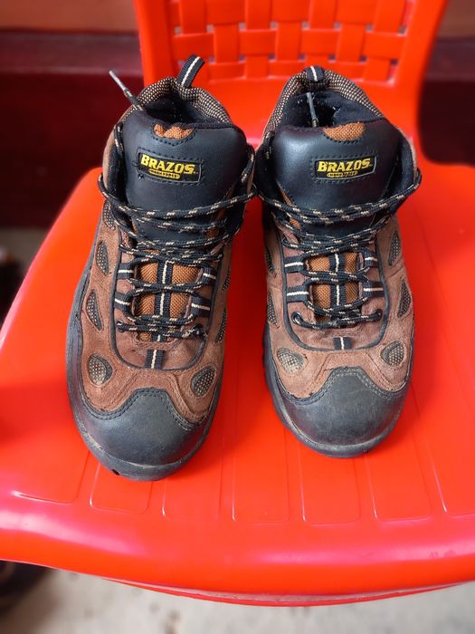 Bocanci piele întoarsă mar.38