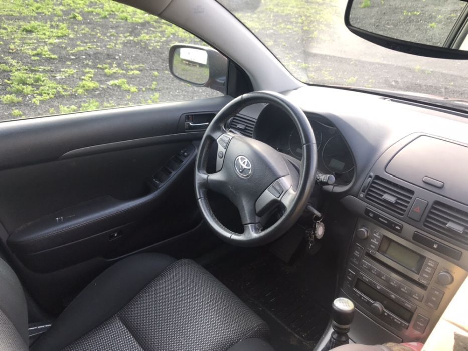 Piese Dezmembrez Toyota avensis t25 an 2008