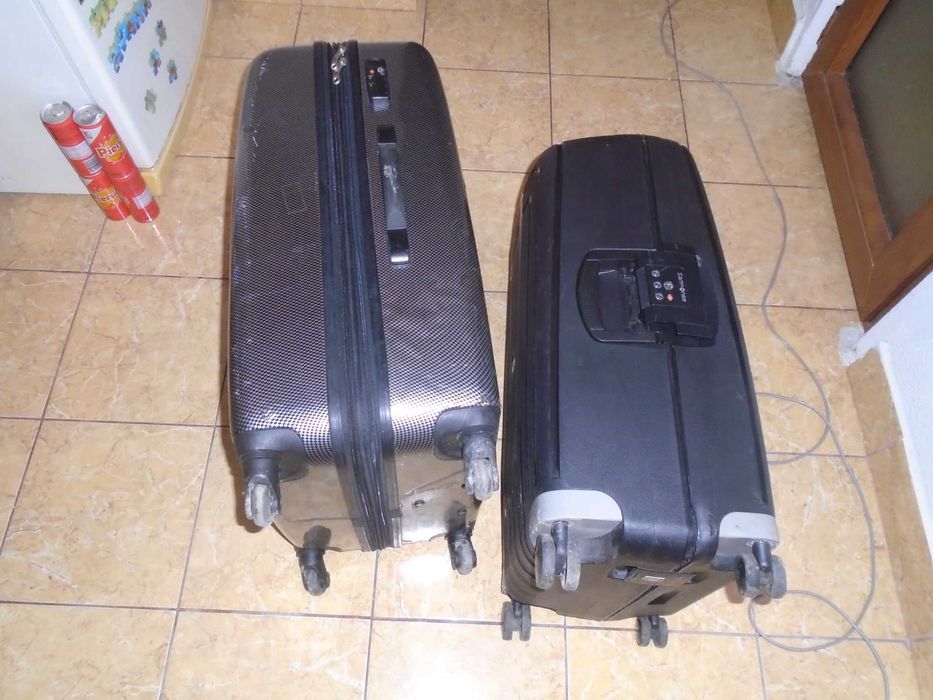 Trolere mic/Mare Rosu si genti Laptop/turism sau in avion