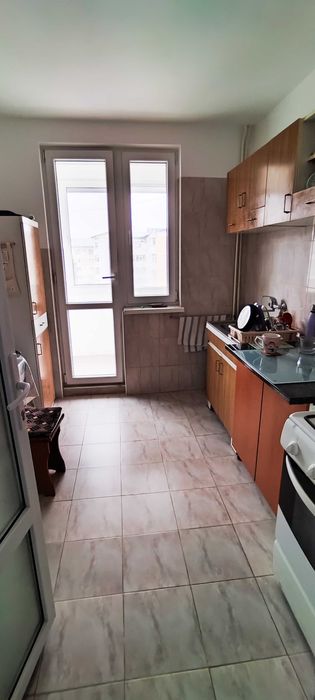 Persoana fizica, vand apartament doua camere Piatra Neamt