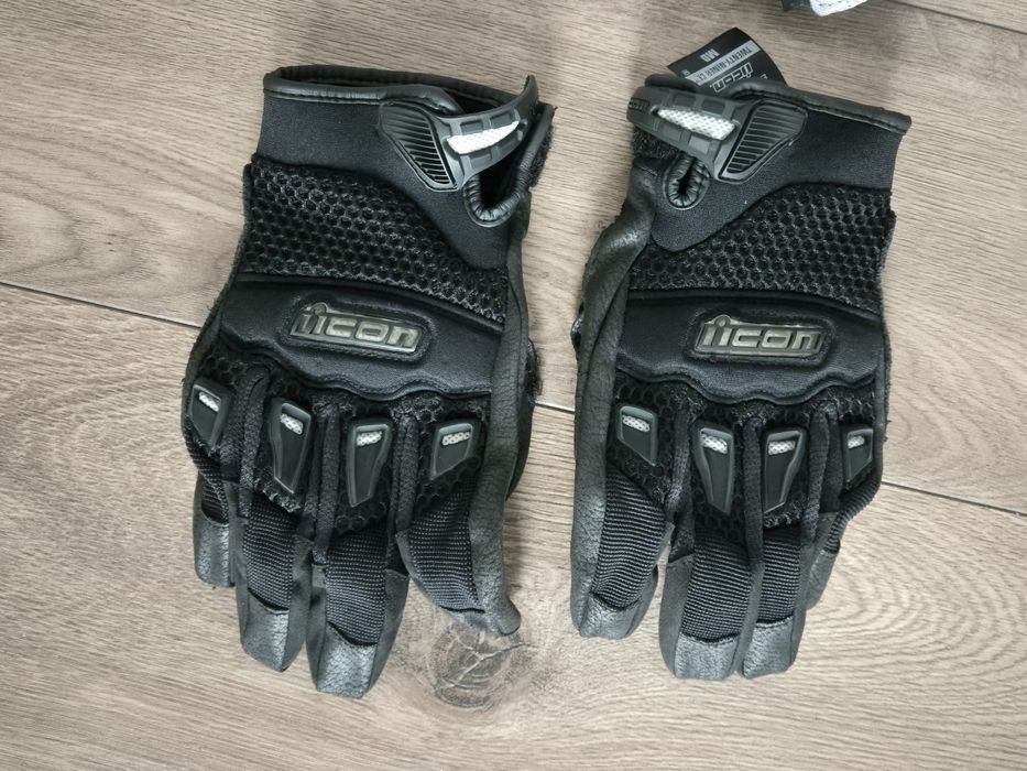 Дамски мото ръкавици Icon