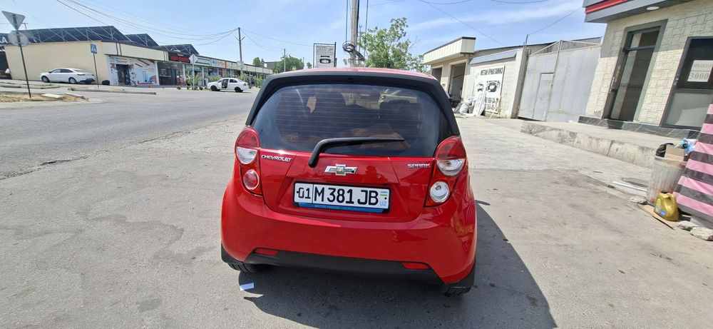 Srochna Qizil spark 2015 avtomat 1 mator 4 pok metan