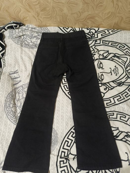 Продаю новые клеш джинсы