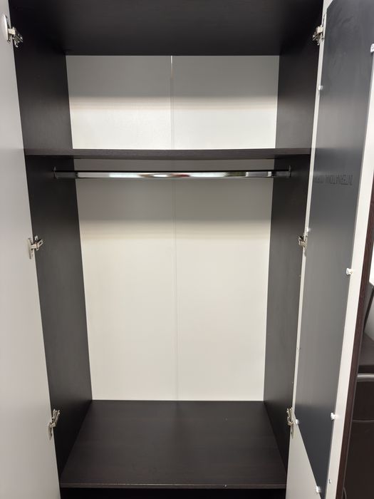 Dormitor Complet: Dulap + Pat + Saltea Premium + Noptiere + Comodă