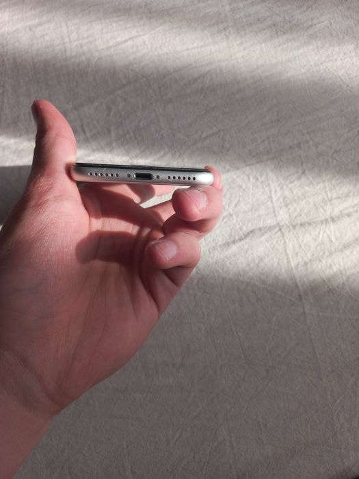 Iphone Se 2020 в отличном состояний