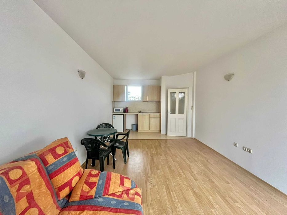 Продава се Двустаен апартамент в Свети Влас - 68 кв.м за 600 €/кв.м - Снимка #2