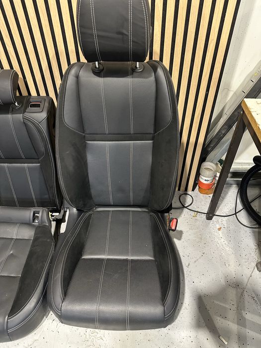 Interior full electric piele negru cu incalzire si memorie Range Rover Velar de europa scaune bancheta fete de usi