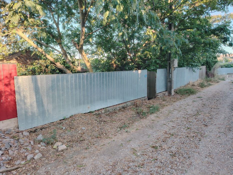 Teren cu casa in Com Nufaru