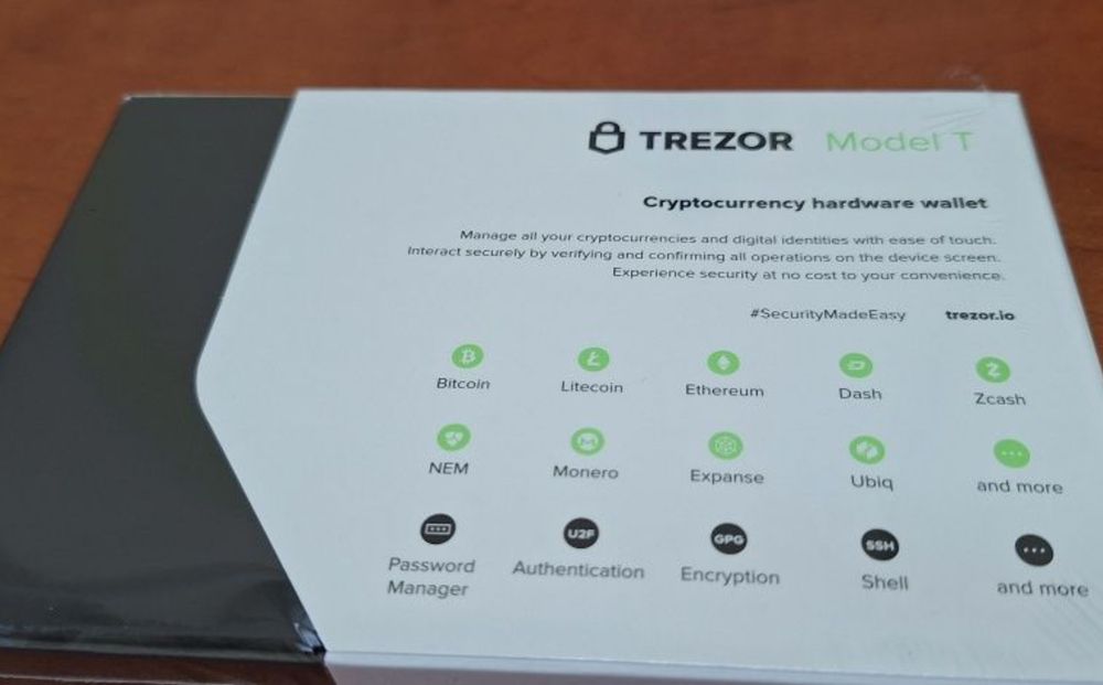 Хардуерен крипто портфейл Trezor Model T

Ето линк към официалния сайт: trezor.io/trezor-model-t