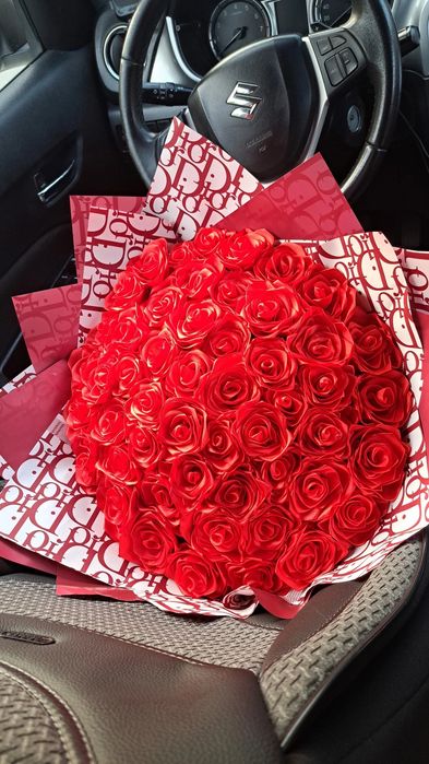 Buchet trandafiri din satin