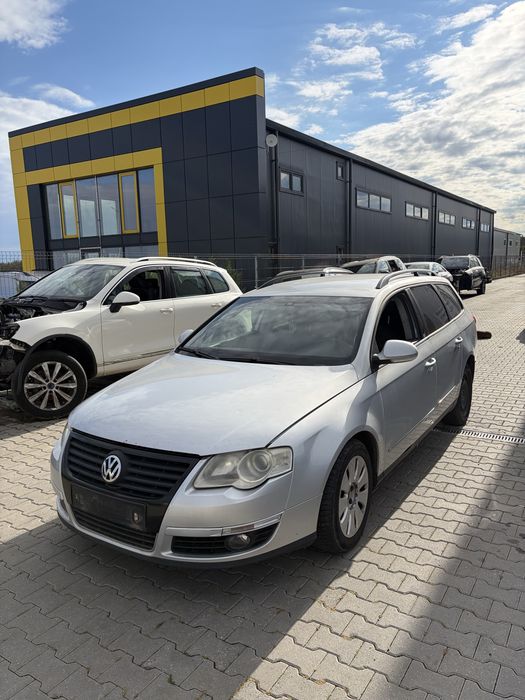 Dezmembram Volkswagen Passat B6 2.0 TDI (CBAB) DSG din 2010