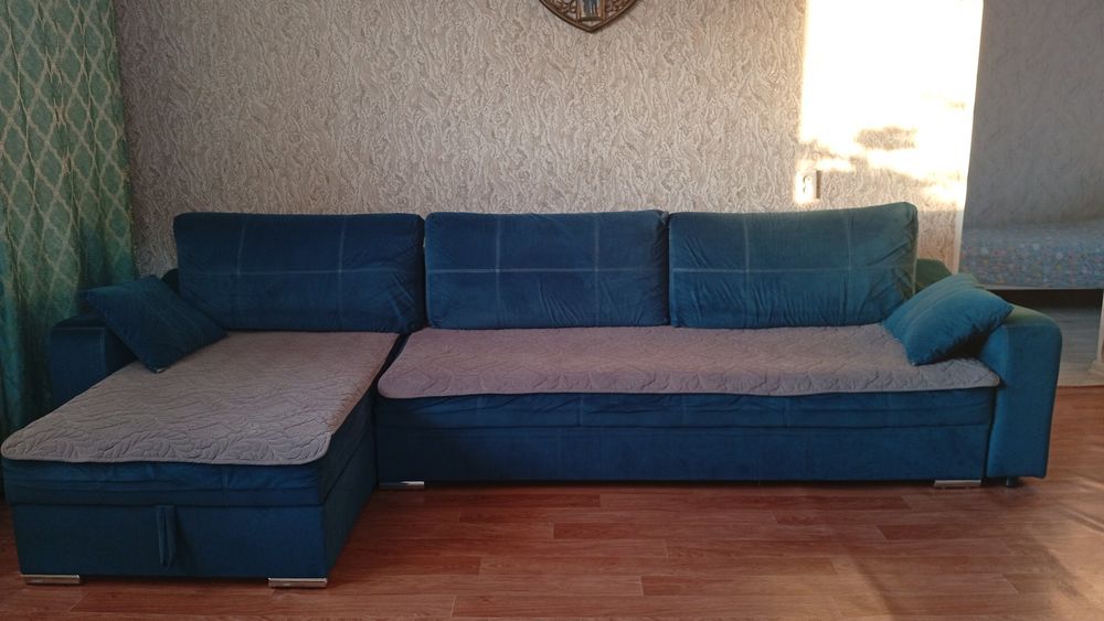 Продам угловой диван размер