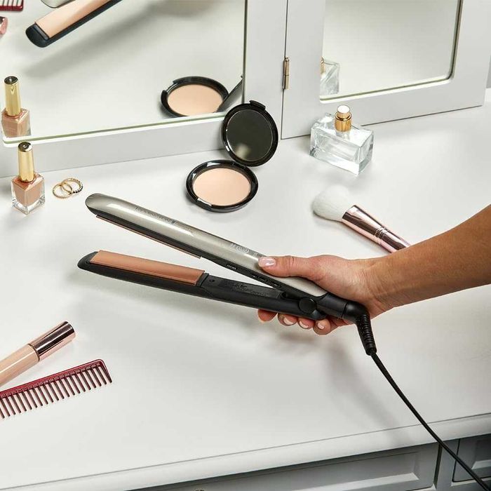 Преса за коса Remington S8593 Keratin Therapy Pro, НОВО