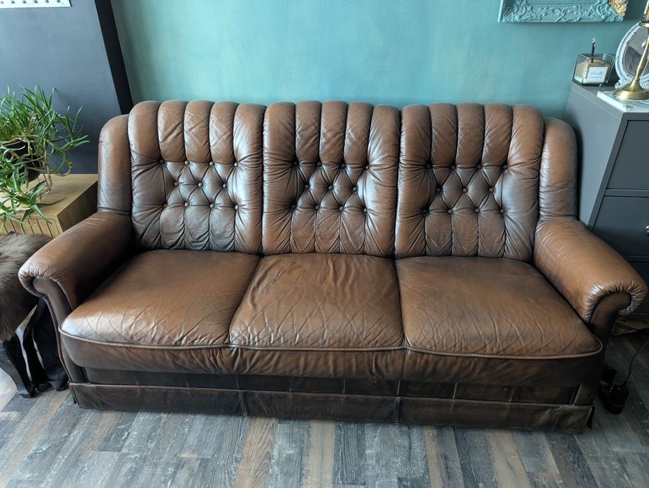 Кожен винтидж диван от Белгия