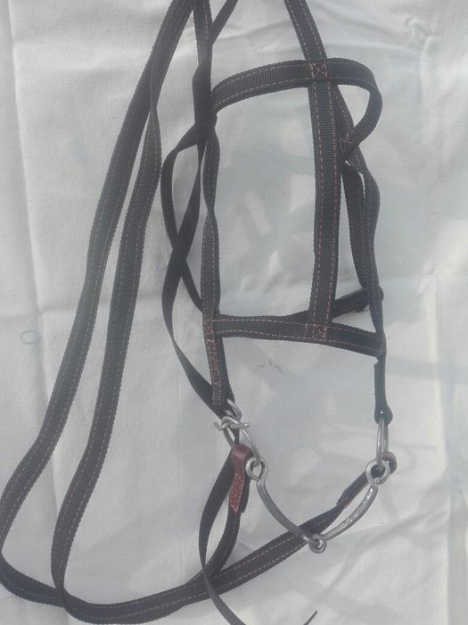 Уздечки капроновые