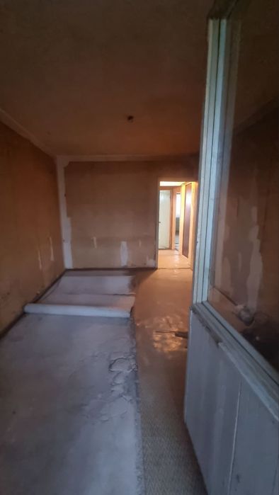 Сотилади квартира 2 хона 4 этаж.Адрес Абу Бакр Рози, Согдиана.42500 дл