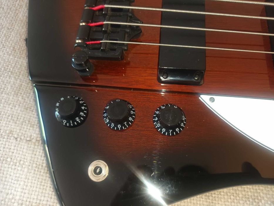 Epiphone Thunderbird IV - Vintage Sunburst - рок машина - нова !!