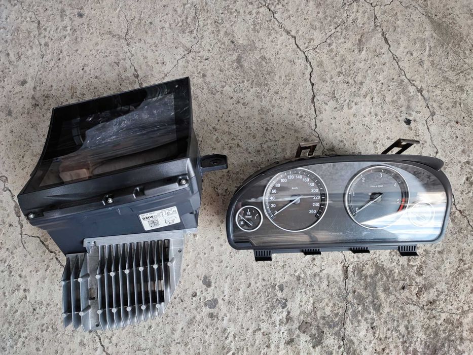 Хедъп и километраж Headup BMW F10 F11 имам и табло