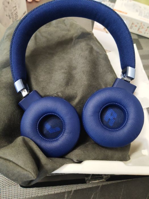 Vând căsti JBL Live 670 nc, Noi Special Edition Blue