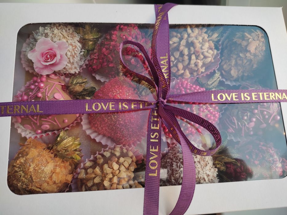 Клубника в шоколаде спелая