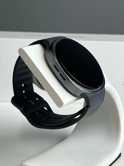 Часы Samsung Watch 8 44mm