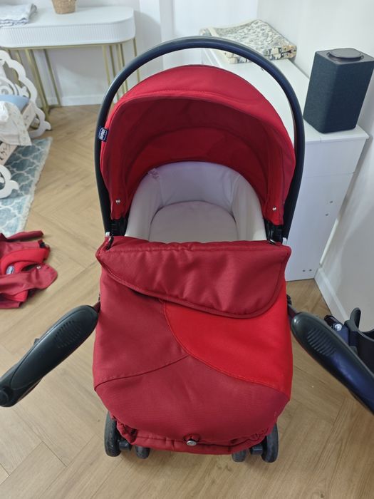 Коляска chicco в отличном состоянии