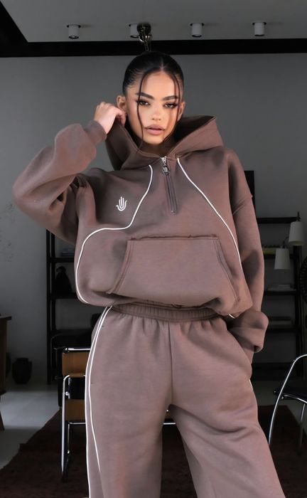 Muse by Karma (суичър) / Cocoa - S размер НОВО