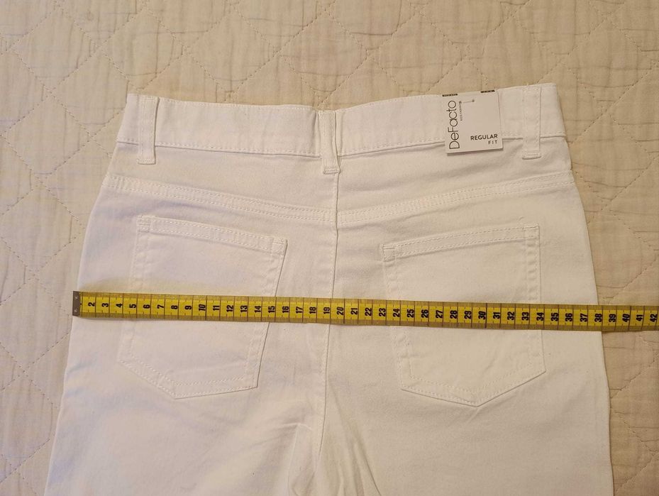 Pantaloni-blugi pentru băieți, culoare albă, vârstă 8-9ani