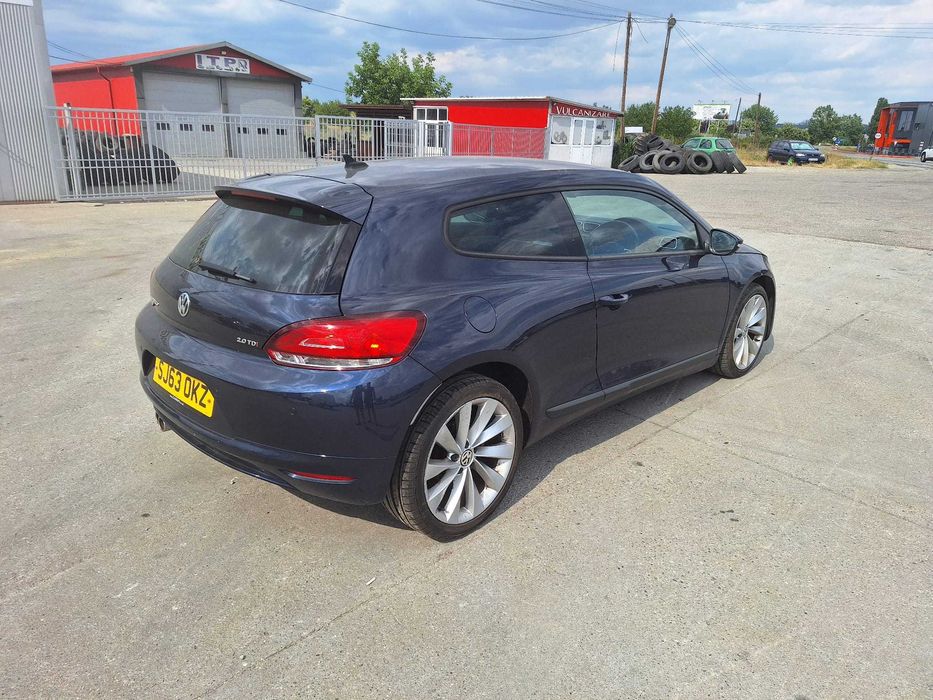 Dezmembrez VW Scirocco 2.0 TDI CFGC Cutie Automata PQK Cod Culoare Lh5